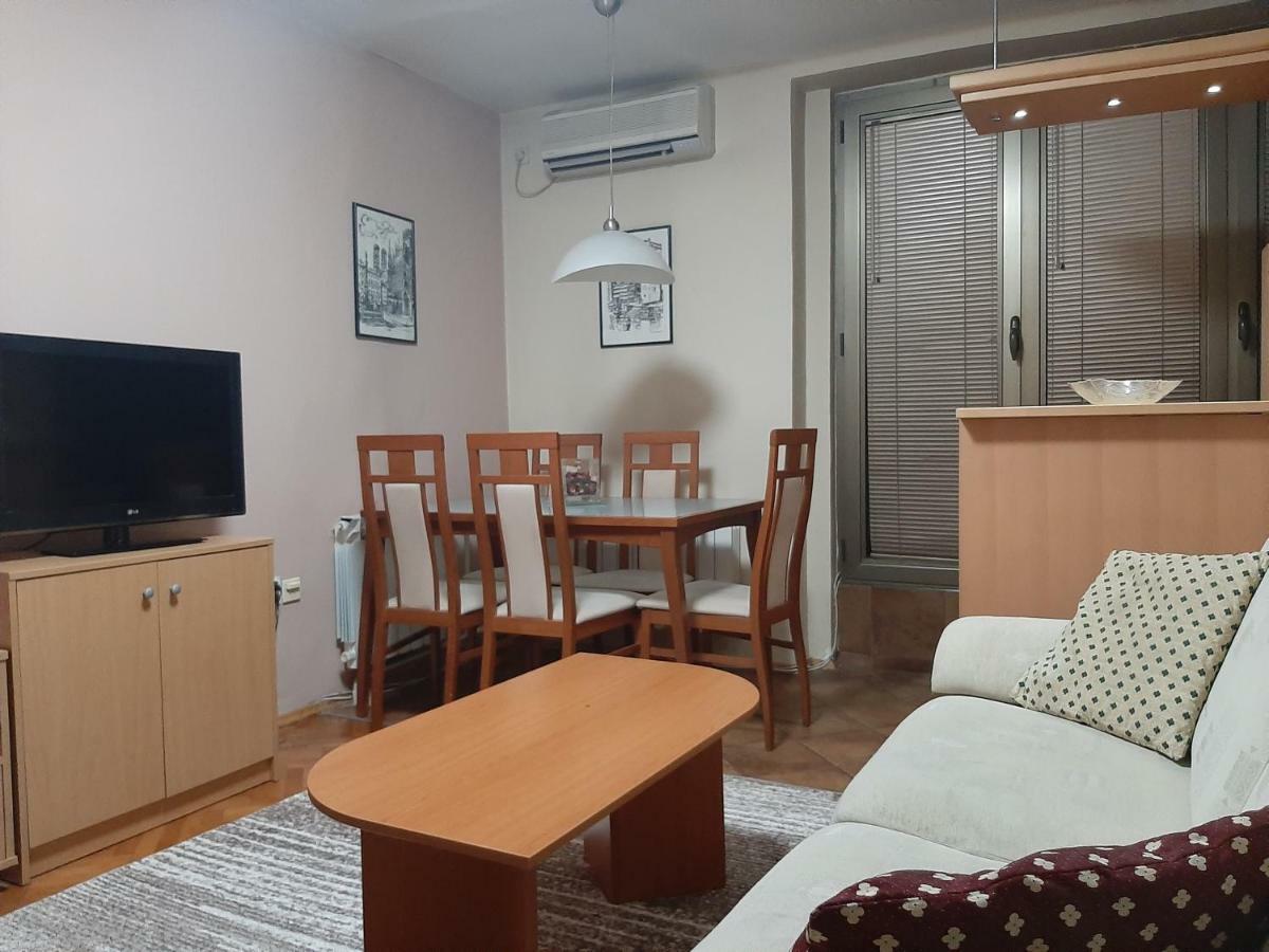 Square Exclusive Apartment 3N Skopje Zewnętrze zdjęcie
