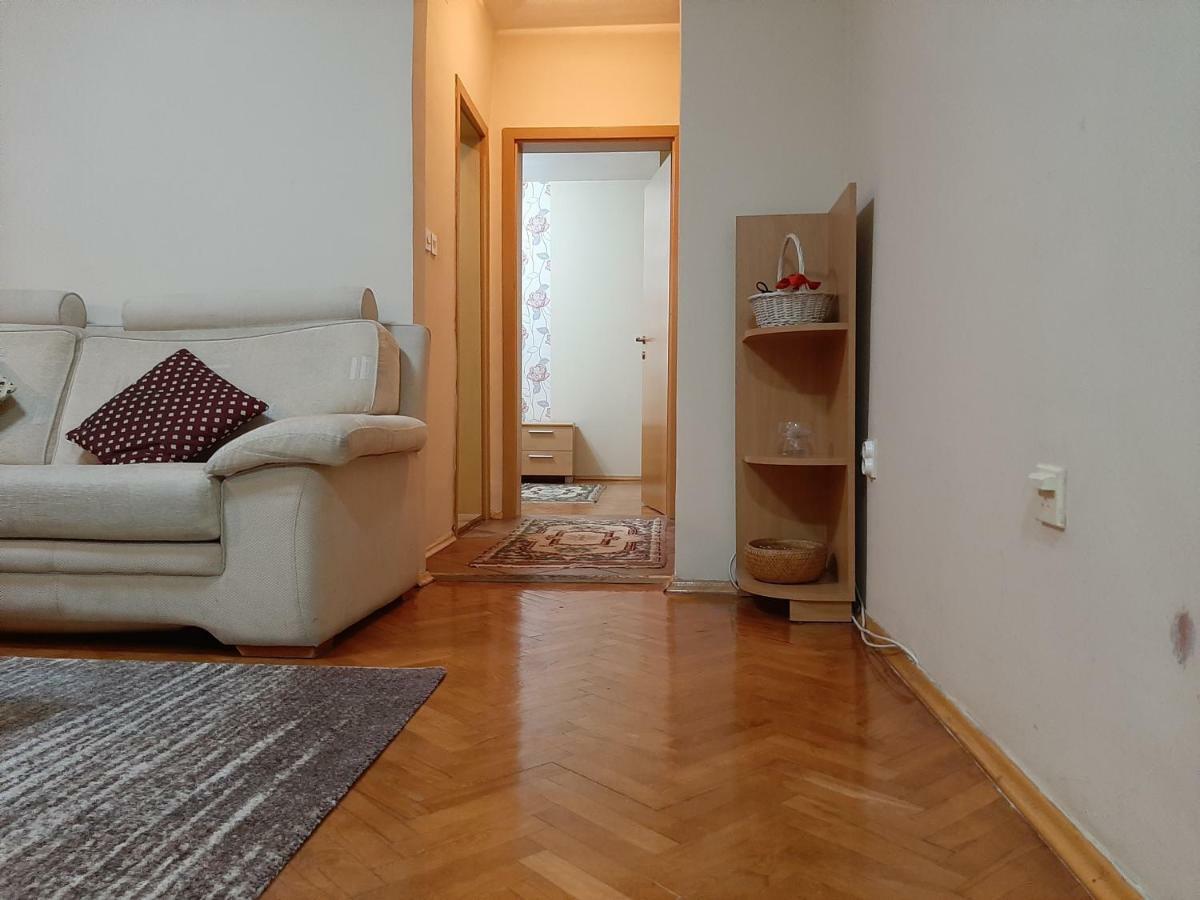 Square Exclusive Apartment 3N Skopje Zewnętrze zdjęcie